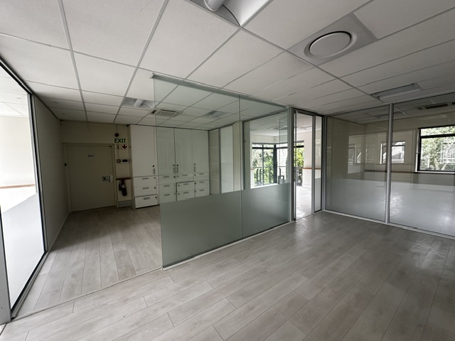 To Let Commercial Property for Rent in Newlands Western Cape